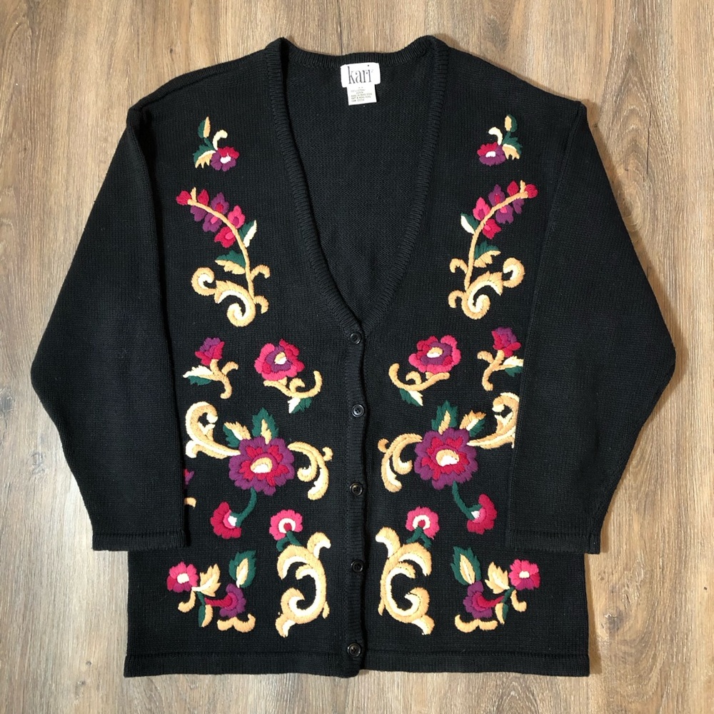 Vintage 80’s Hudson’s Bay Embroidered Floral Cardigan